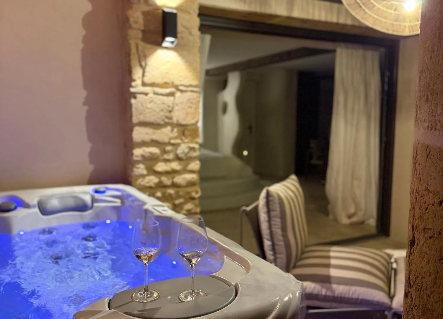 L Ode Apartment Charnay  France
