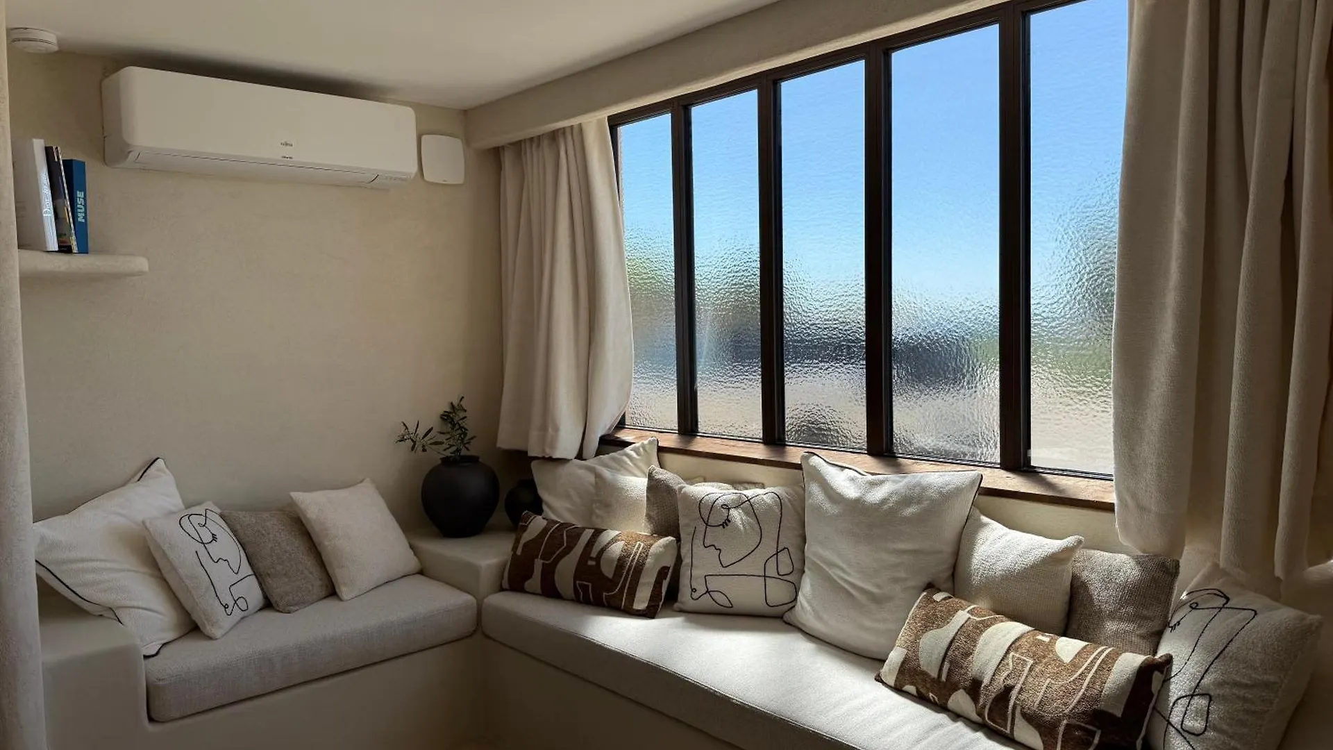L Ode Apartment Charnay
